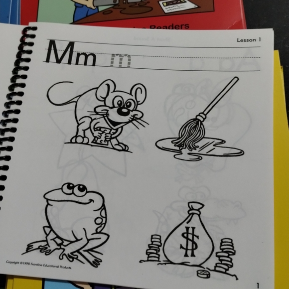 Colorful Learning Dynamics Readers Set - Picture 8 of 9